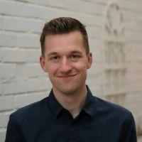 searchHub Customer HELLWEG - Niclas Block